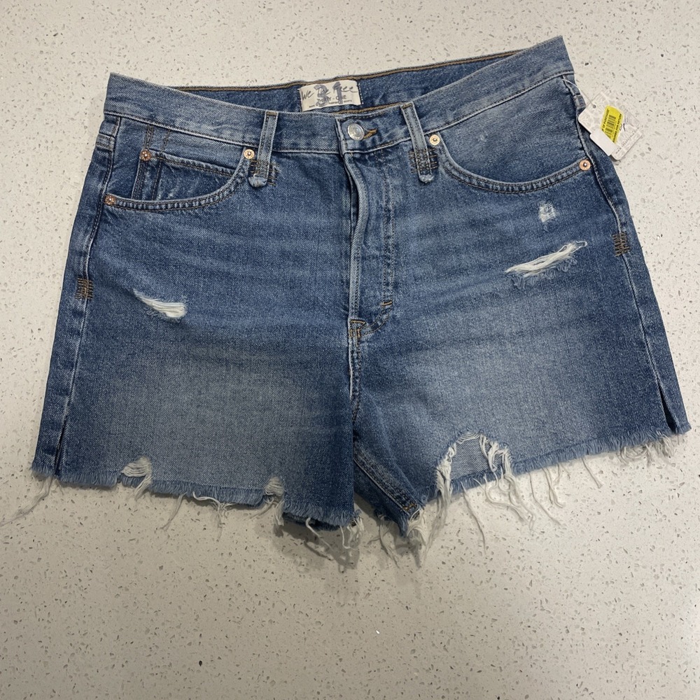 NWT We the Free Shorts Womens Size 31 Blue Denim Cut Off Raw Hem Bottoms